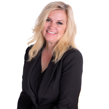 Portrait of Kristin McInelly, Sales Agent